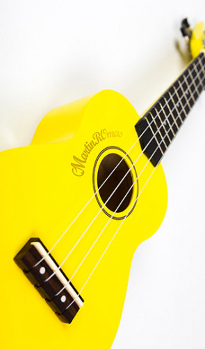 Martin Romas MR-21 YW укулеле сопрано и чехол